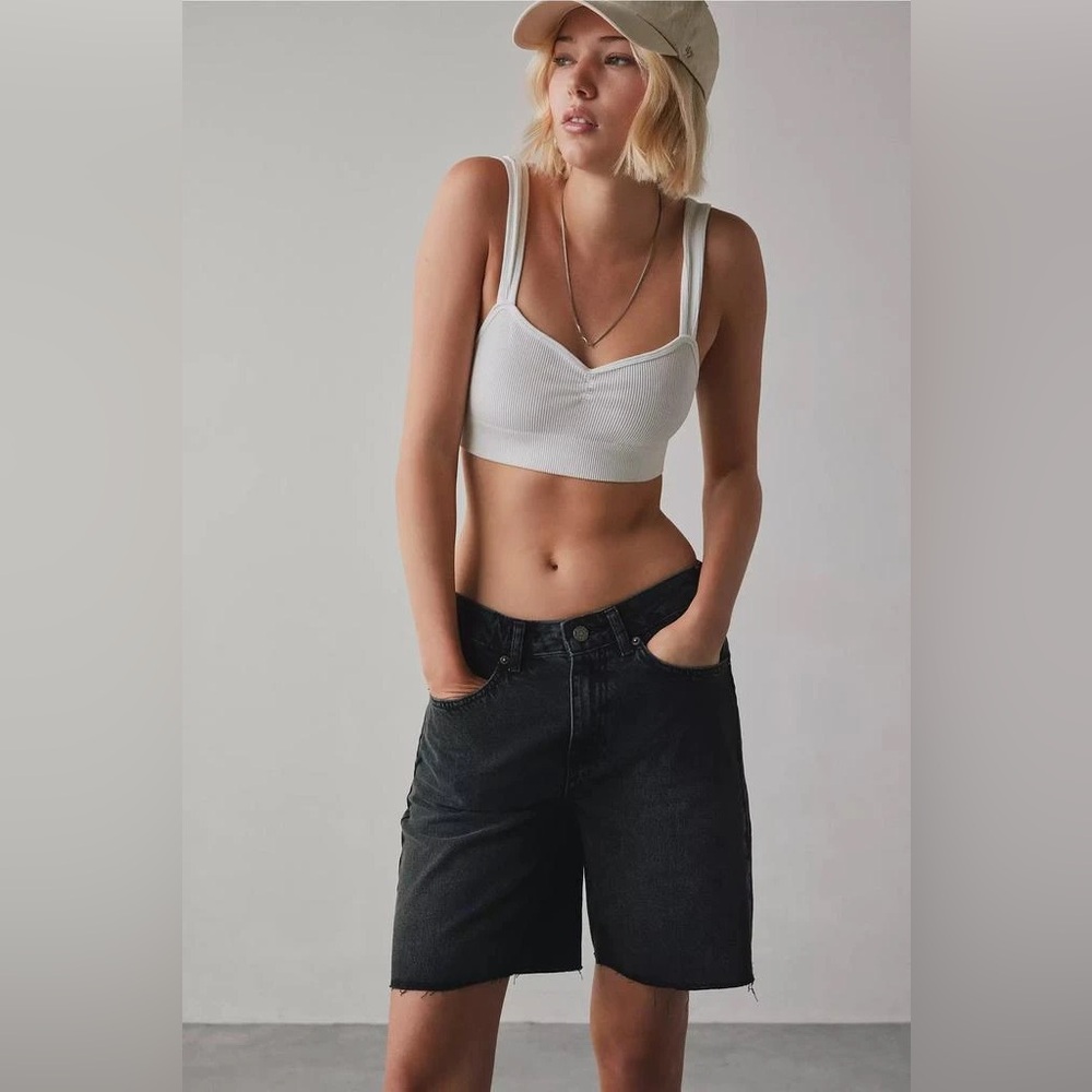 NWT BDG TORI MID RISE DENIM JORT, WASHED BLACK, WOMENS, SIZE 34